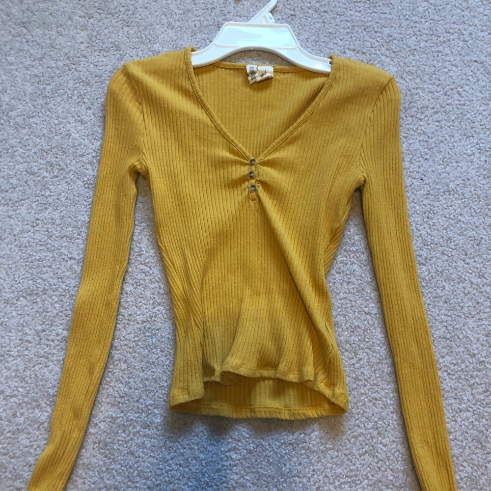 Forever 21 Cropped Shirt
